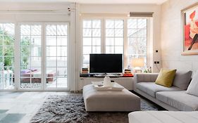 Kolonaki Art Gallery Grand Loft